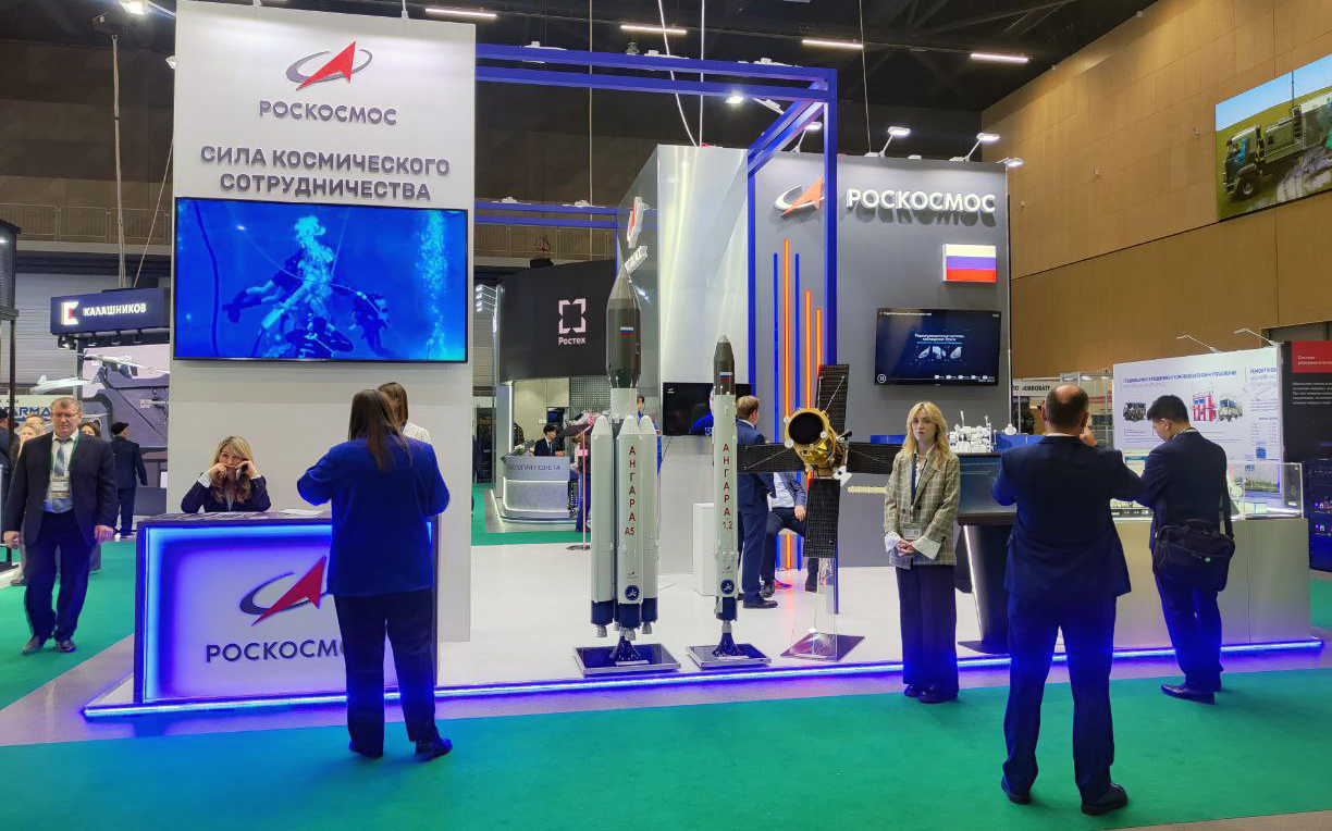 Макеты КА на выставке MILEX-2025